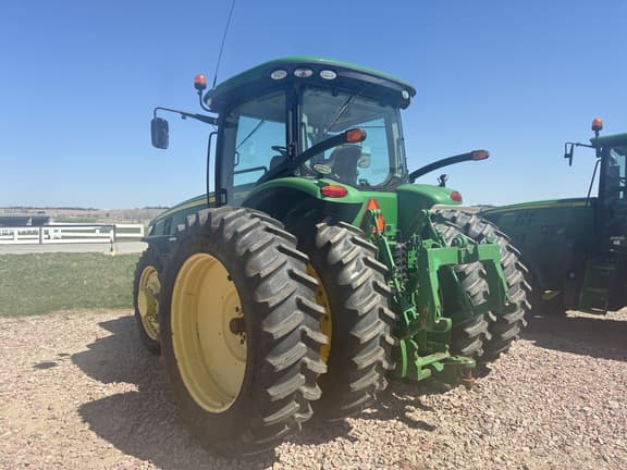 Image of John Deere 8245R equipment image 3