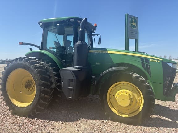 Image of John Deere 8245R Primary image