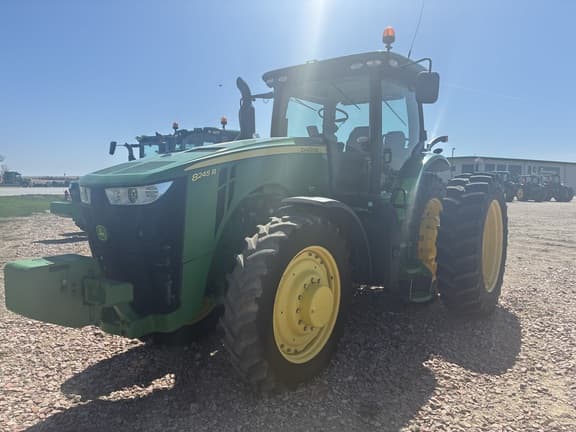 Image of John Deere 8245R equipment image 1