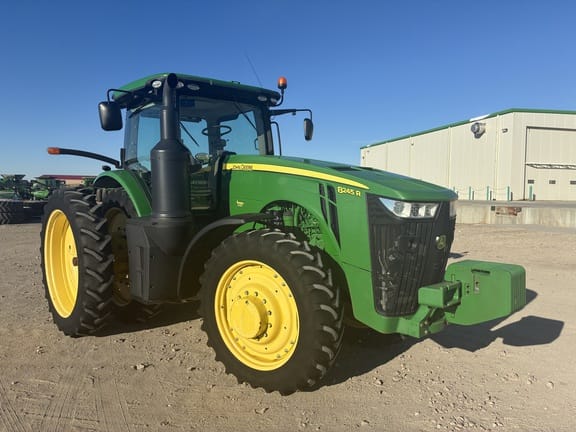 2014 John Deere 8245R Equipment Image0