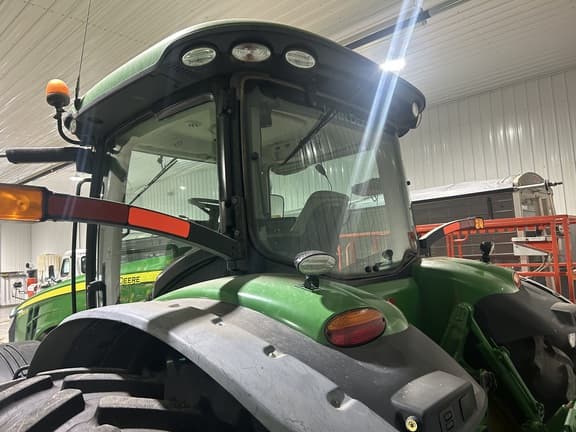 Image of John Deere 8245R equipment image 4