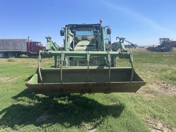 Image of John Deere 8245R equipment image 4