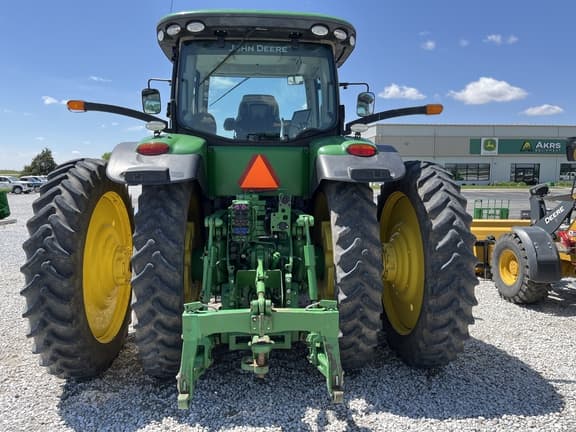 Image of John Deere 8245R equipment image 4