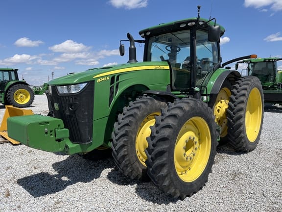 2014 John Deere 8245R Equipment Image0