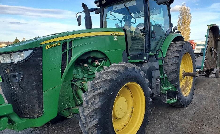 Image of John Deere 8245R Primary image