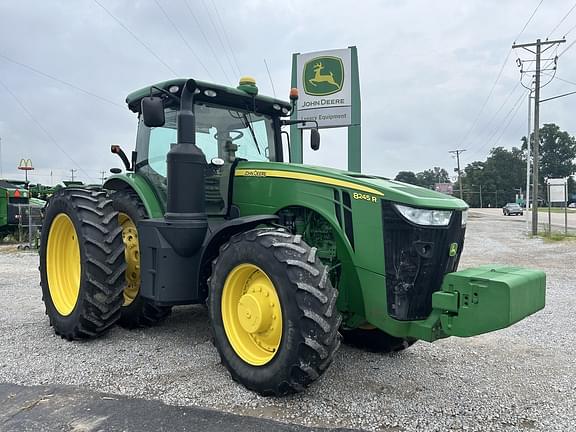 Image of John Deere 8245R equipment image 2