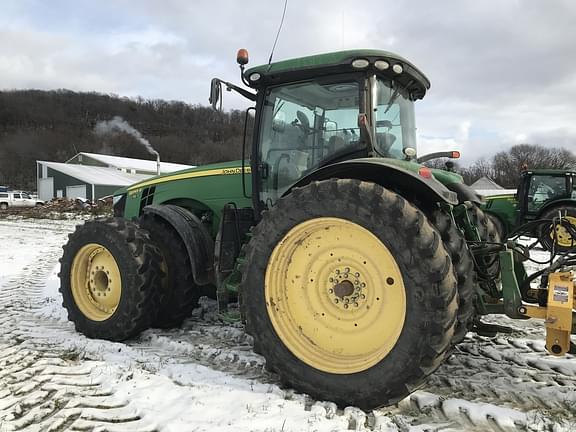 Image of John Deere 8245R equipment image 2