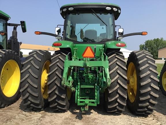 Image of John Deere 8245R equipment image 4