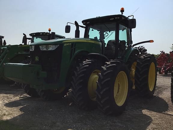 Image of John Deere 8245R equipment image 1