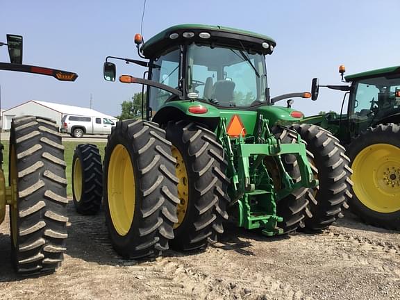 Image of John Deere 8245R equipment image 2