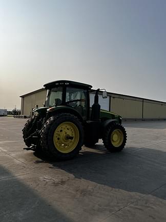 Image of John Deere 8245R equipment image 3