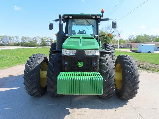 Image of John Deere 8245R equipment image 2