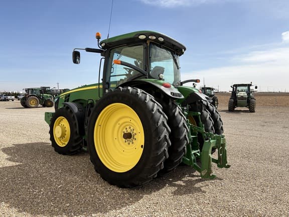 Image of John Deere 8245R equipment image 2