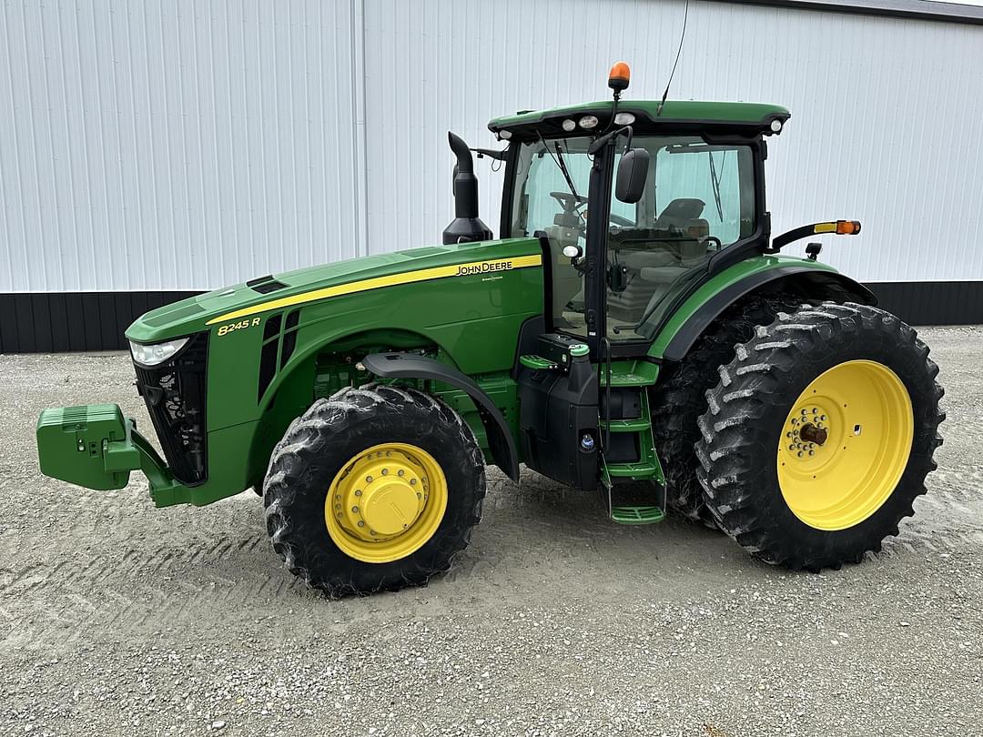 Image of John Deere 8245R Primary image