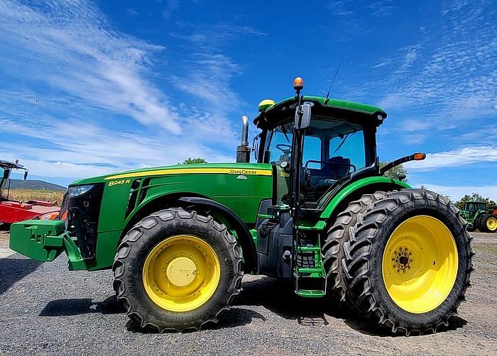 Image of John Deere 8245R Primary image