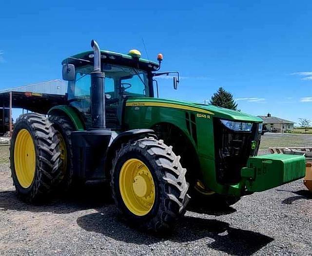 Image of John Deere 8245R equipment image 1