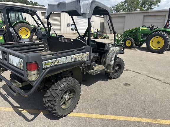 Image of John Deere Gator XUV 825i equipment image 2