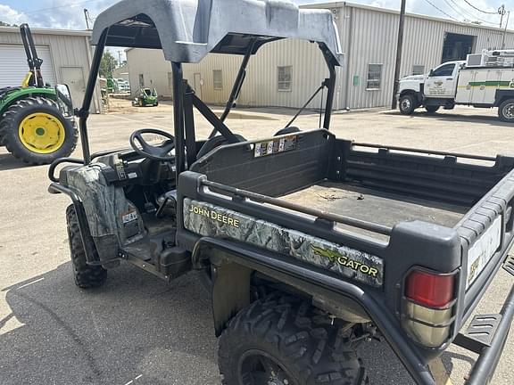 Image of John Deere Gator XUV 825i equipment image 1