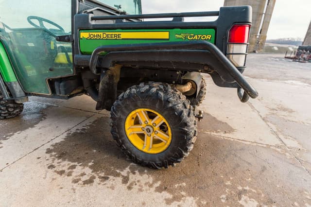 Image of John Deere Gator XUV 825i equipment image 3