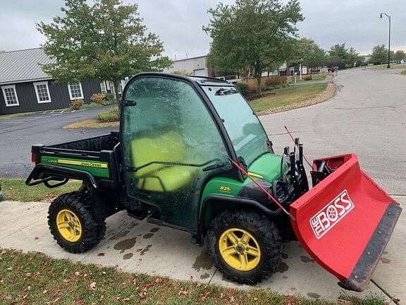 Image of John Deere Gator XUV 825i equipment image 3