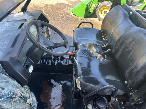 Image of John Deere Gator XUV 825i Image 1