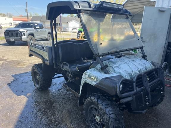 Image of John Deere Gator XUV 825i Image 1