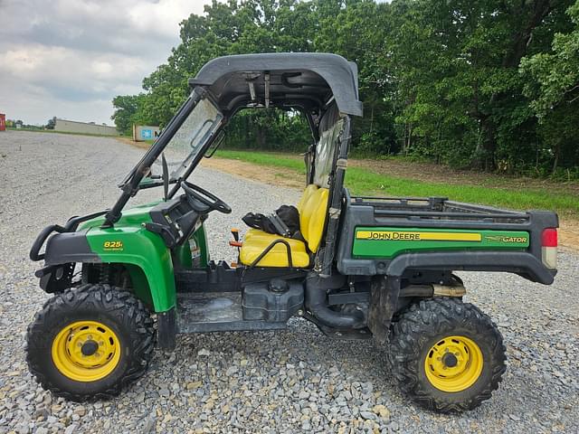Image of John Deere Gator XUV 825i equipment image 2