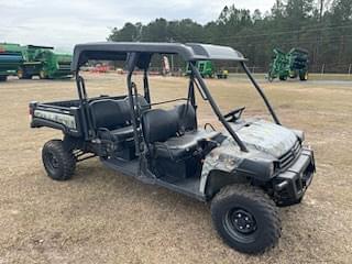 2014 John Deere XUV 825E Equipment Image0