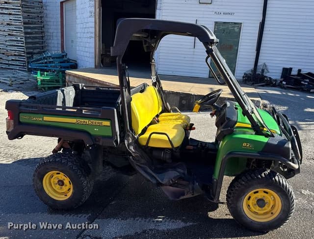 Image of John Deere Gator 825i equipment image 3