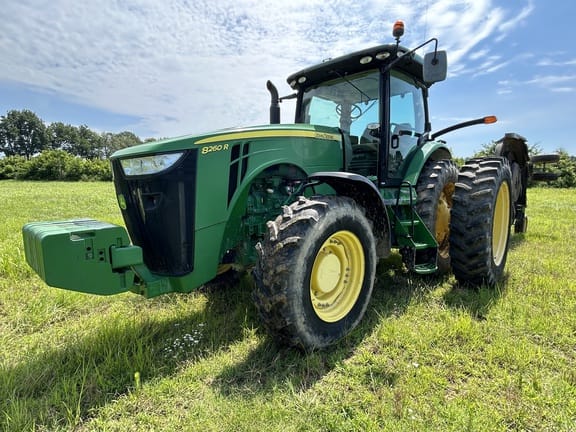 2014 John Deere 8260R Equipment Image0