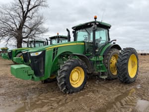 2014 John Deere 8260R Image
