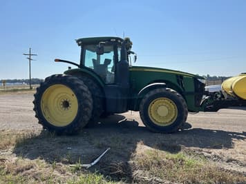 Main image John Deere 8270R