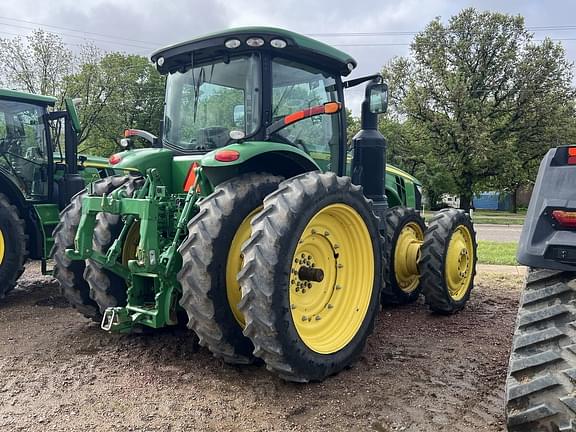 Image of John Deere 8270R equipment image 2