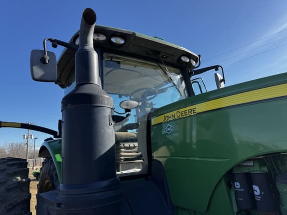 Image of John Deere 8270R equipment image 4