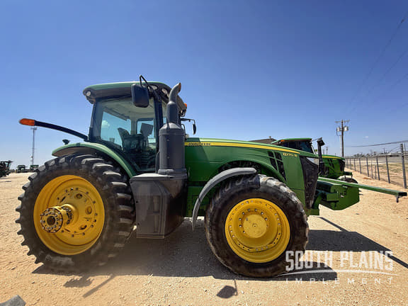 Image of John Deere 8270R Primary image