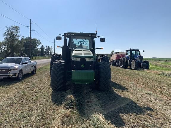 Image of John Deere 8270R equipment image 2