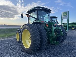 Main image John Deere 8270R 3