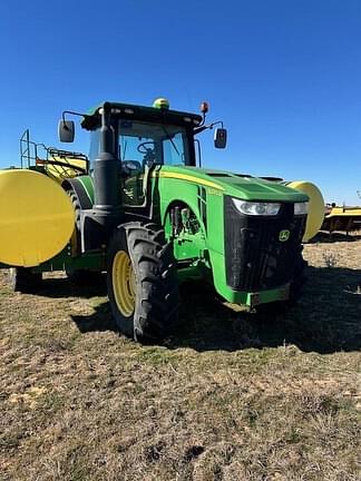 Image of John Deere 8270R equipment image 3