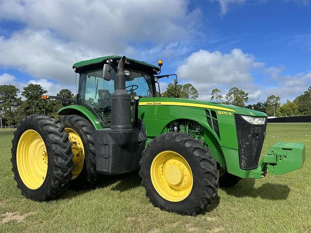 Image of John Deere 8270R equipment image 1