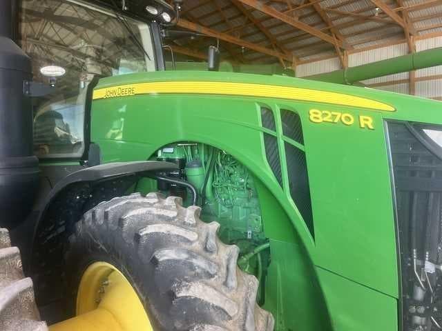 Image of John Deere 8270R equipment image 3