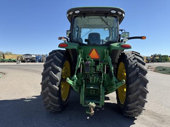 Image of John Deere 8270R equipment image 3