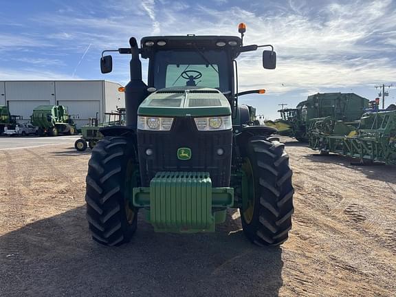 Image of John Deere 8270R equipment image 1