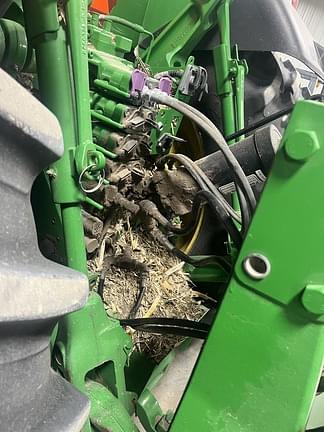 Image of John Deere 8270R equipment image 4