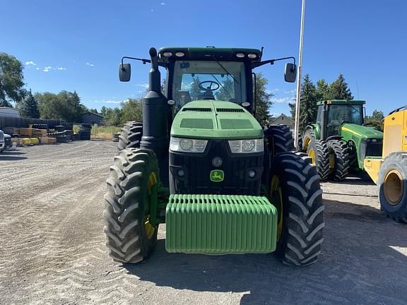 Image of John Deere 8270R equipment image 1