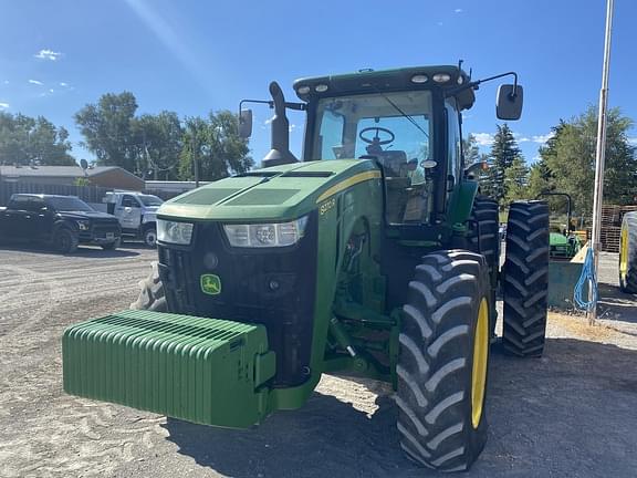 Image of John Deere 8270R equipment image 2