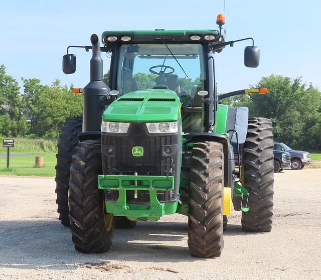 Image of John Deere 8270R equipment image 3