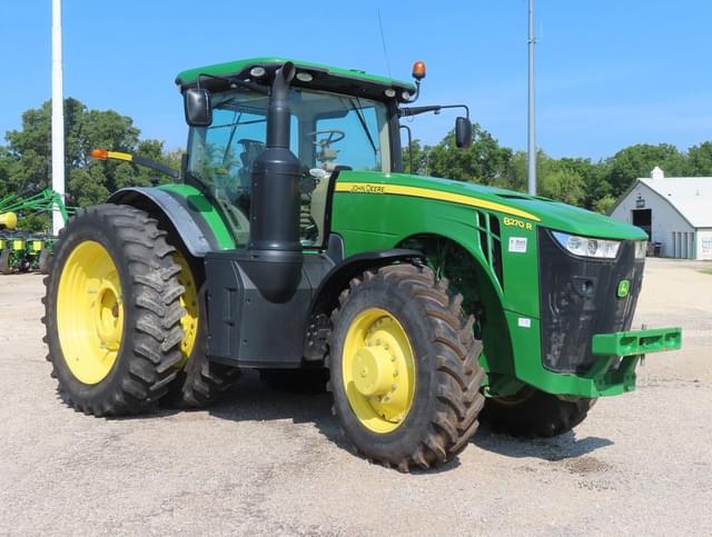 Image of John Deere 8270R equipment image 4