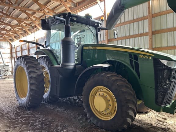 Image of John Deere 8270R equipment image 2