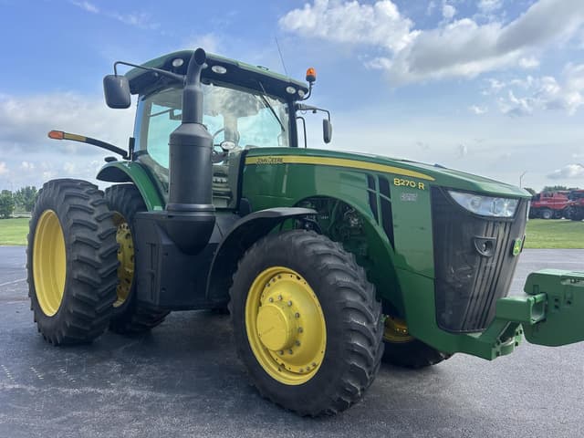 Image of John Deere 8270R equipment image 1
