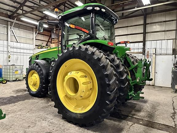 Image of John Deere 8270R equipment image 3